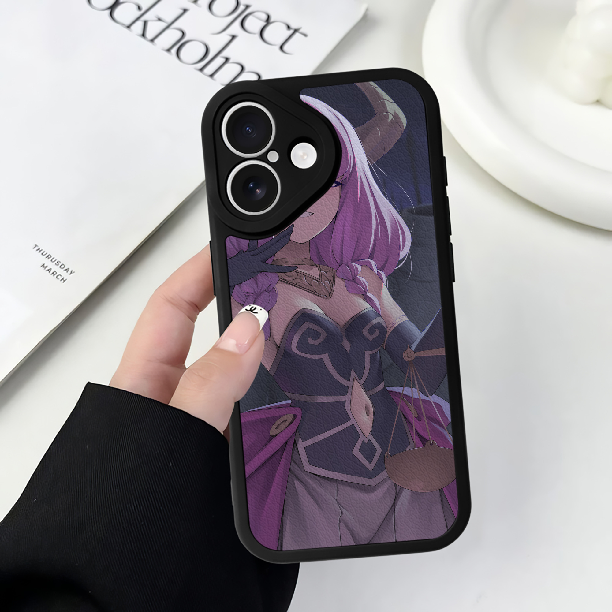 （画像用） 葬送のフリーレン Frieren 【iPhone 16シリーズ対応】シリコンスマホケース（レザー調） 材質：シリコン